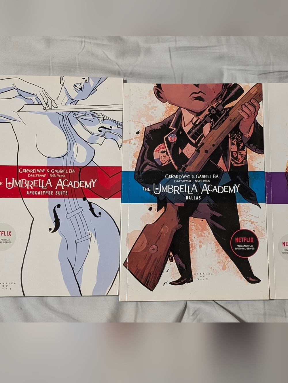 The Umbrella Academy Vol 1-3, Apocalypse Suite, Dallas, Hotel Oblivion Comics